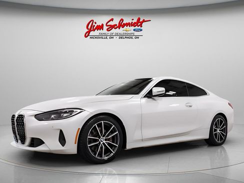 Used 2024 BMW 430i Coupe w/ Premium Package image 3