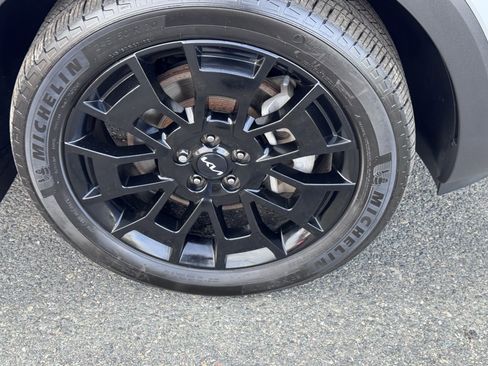 Used 2022 Kia Telluride SX image 7