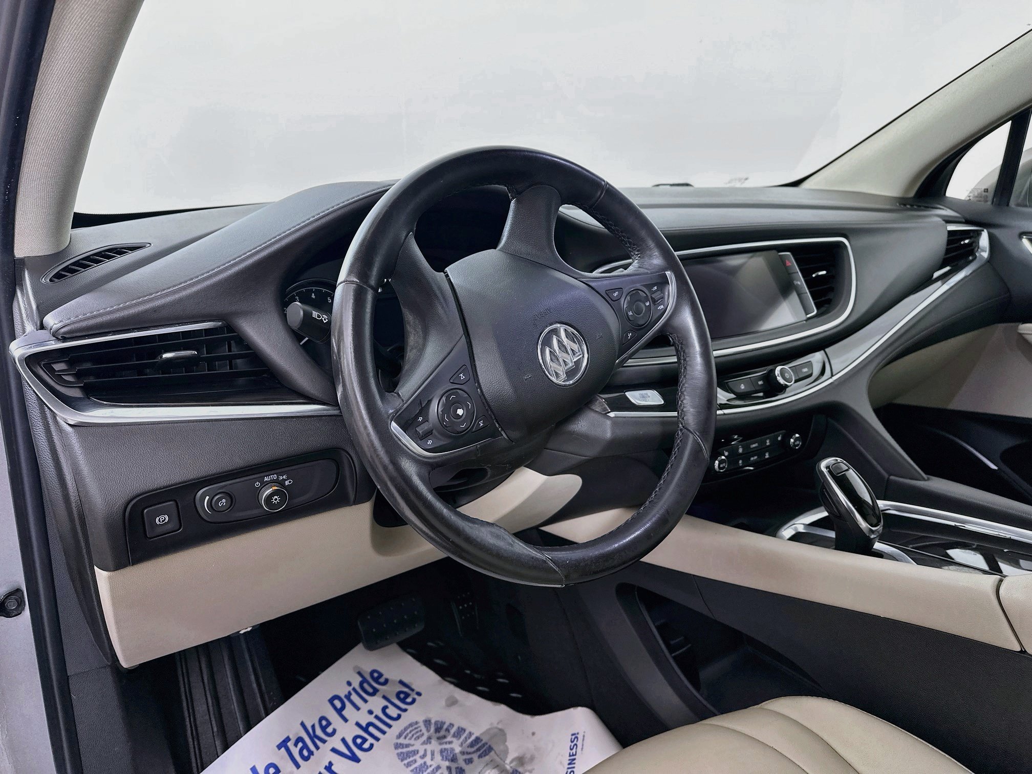 Used 2019 Buick Enclave Essence AWD/4WD image 9