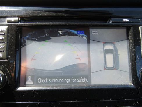 Used 2016 Nissan Rogue SV w/ SV Premium Package AWD/4WD image 25