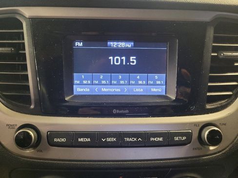 Used 2020 Hyundai Accent SE image 25