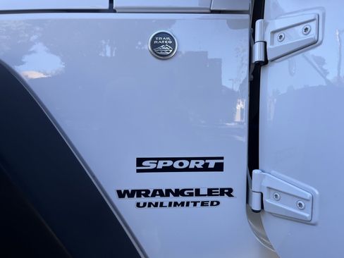 Used 2016 Jeep Wrangler Unlimited Sport image 9