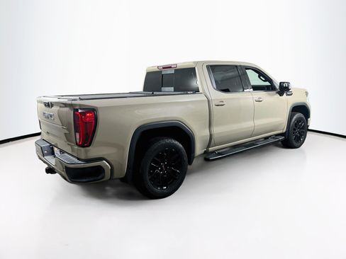 Used 2022 GMC Sierra 1500 Elevation w/ Elevation Premium Package AWD/4WD image 5