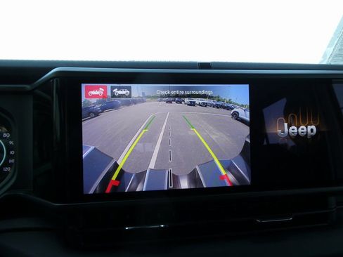 Used 2024 Jeep Wrangler Unlimited Rubicon w/ XTREMEE 35" Tire Package image 8