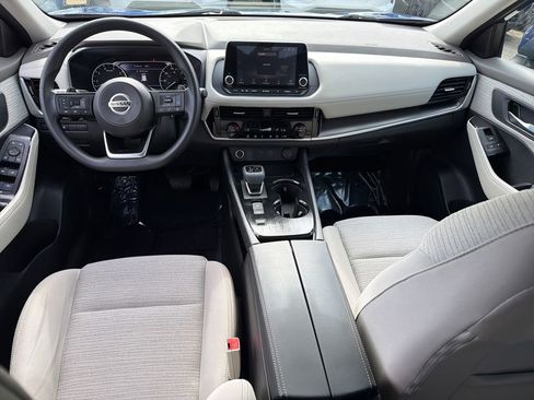 Used 2021 Nissan Rogue SV FWD image 15