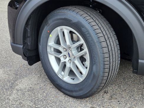 New 2026 Ford Explorer Active image 32