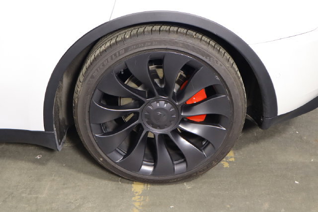 Used 2023 Tesla Model Y Performance AWD/4WD image 43