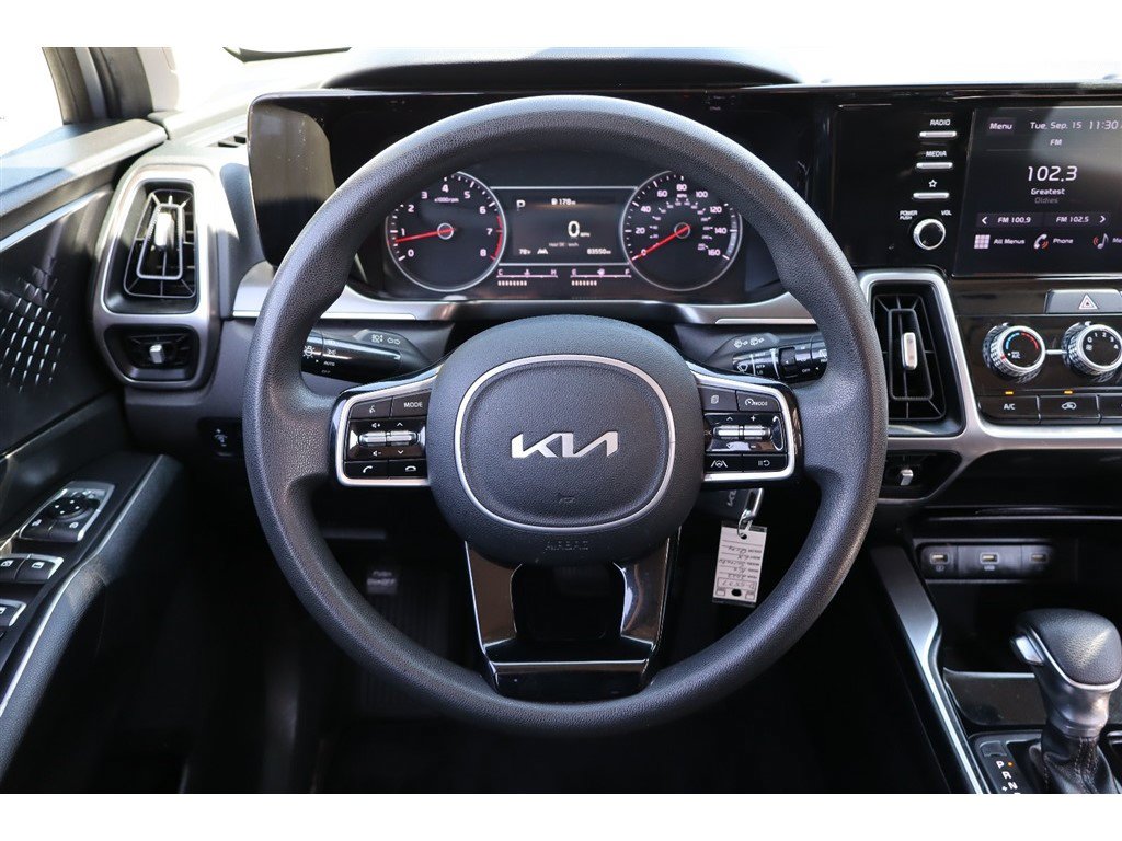 Used 2022 Kia Sorento LX FWD image 10