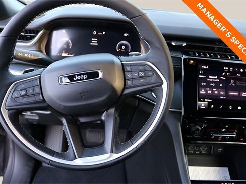 New 2025 Jeep Grand Cherokee L Laredo w/ Luxury Tech Group I image 21