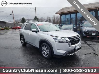 Certified 2022 Nissan Pathfinder SL