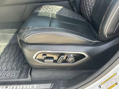 Used 2022 Jeep Grand Cherokee L Summit w/ Advanced Protech Group IV AWD/4WD image 26