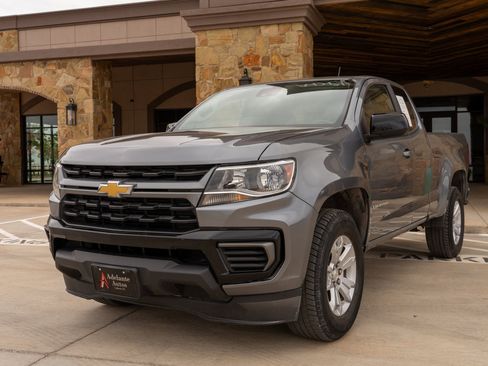 Used 2022 Chevrolet Colorado LT w/ Fleet Safety Package image 1