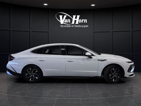 Used 2025 Hyundai Sonata SEL AWD/4WD image 8
