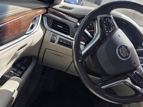 Used 2013 Cadillac XTS Platinum image 19