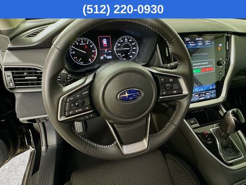 Used 2025 Subaru Outback Premium AWD/4WD image 12
