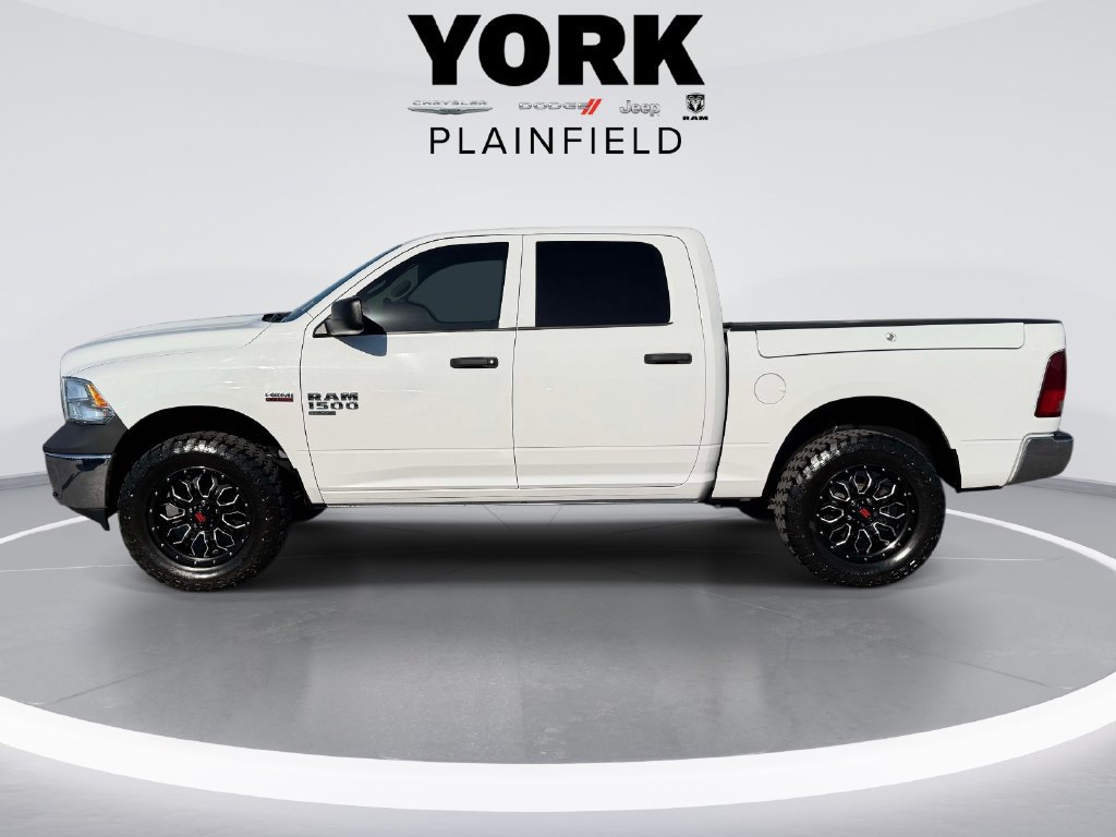 Used 2020 RAM 1500 4x4 Crew Cab Classic w/ Chrome Appearance Group image 8