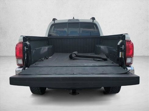 Used 2022 Toyota Tacoma SR5 image 7