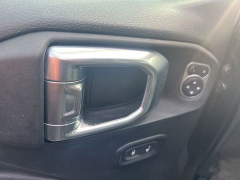 Used 2021 Jeep Wrangler Unlimited Sport image 3