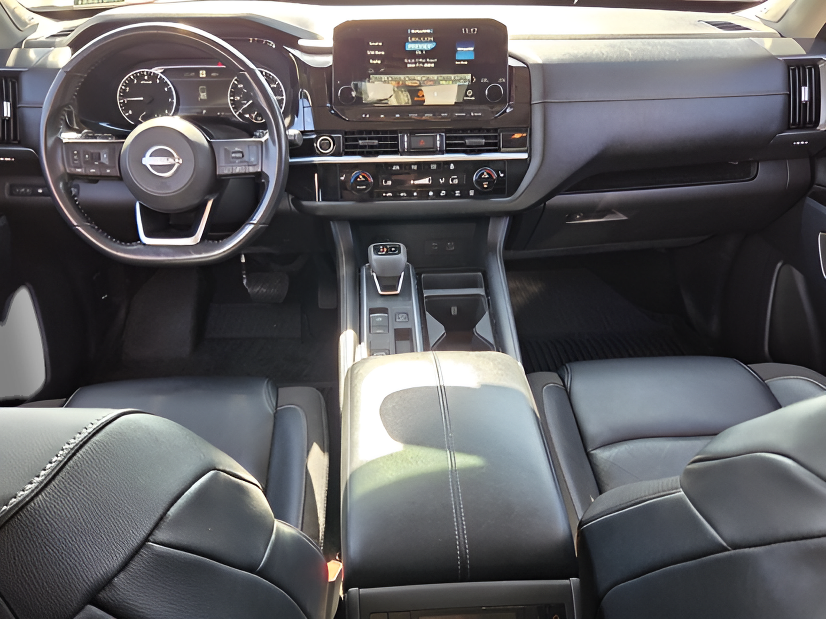 Used 2022 Nissan Pathfinder SL w/ SL Premium Package FWD image 12