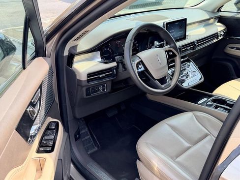 Used 2020 Lincoln Corsair FWD image 10