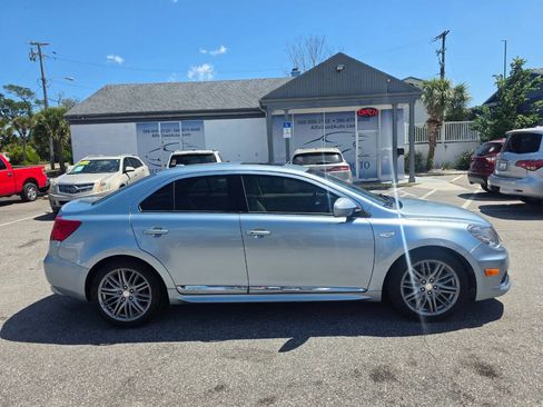 Used 2011 Suzuki Kizashi Sport SLS FWD image 3