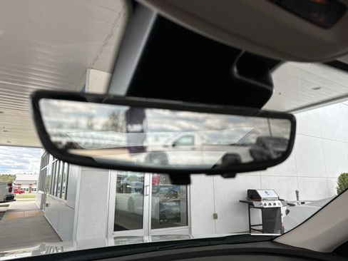 Certified 2023 Buick Envision Avenir AWD/4WD image 39
