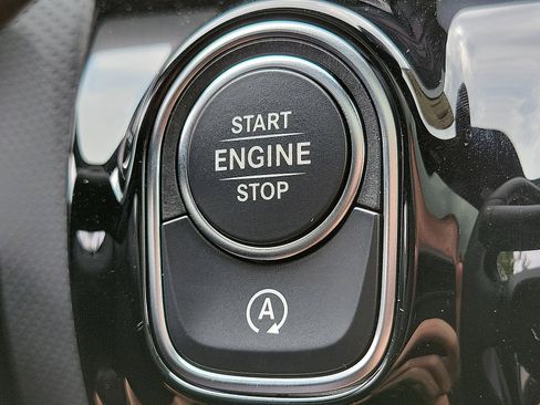 New 2025 Mercedes-Benz CLA 250 4MATIC image 17