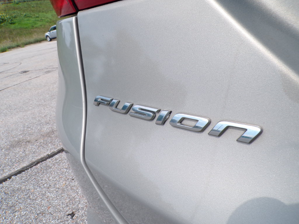 Used 2015 Ford Fusion Titanium FWD image 15
