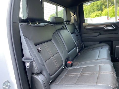 Used 2022 Chevrolet Silverado 1500 High Country w/ High Country Premium Package AWD/4WD image 39