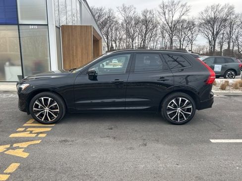 Certified 2025 Volvo XC60 B5 Plus image 2