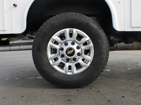 Used 2025 Chevrolet Silverado 2500 W/T w/ WT Convenience Package image 26