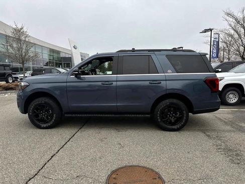 Used 2023 Ford Expedition Timberline image 2