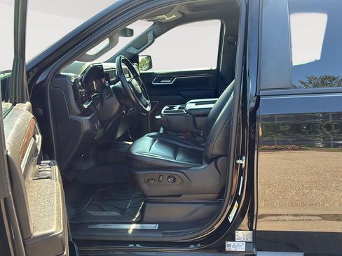 Used 2023 Chevrolet Silverado 1500 RST AWD/4WD image 38