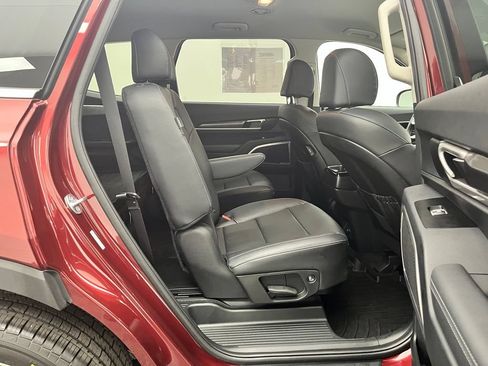 Used 2024 Kia Telluride S AWD/4WD image 35