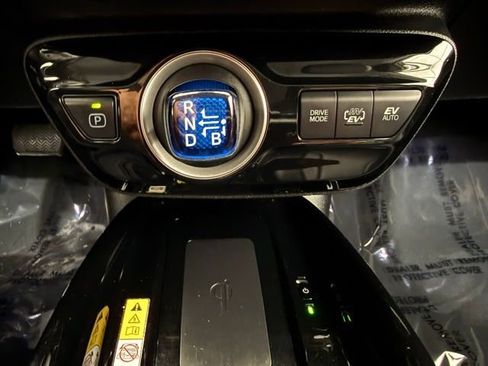 Used 2021 Toyota Prius Prime Limited w/ Carpet Mat Package (TMS) image 34