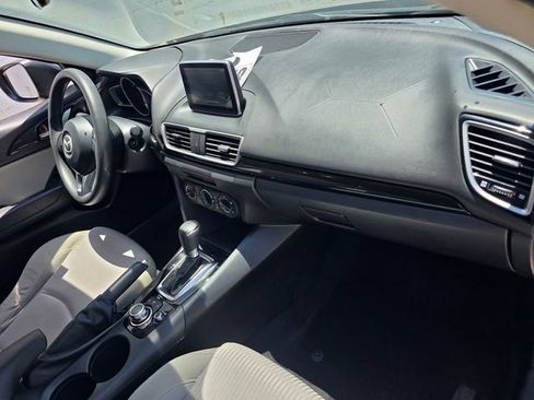 Used 2016 MAZDA MAZDA3 i Sport w/ Preferred Equipment Package FWD image 16