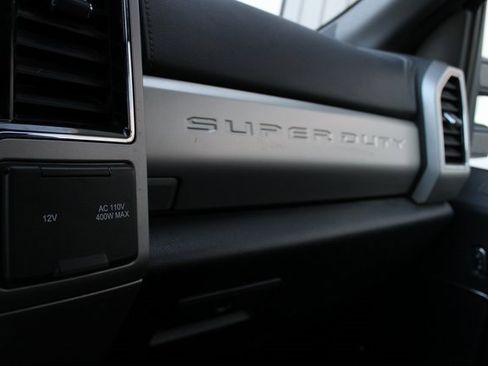 Used 2022 Ford F350 Lariat w/ Lariat Ultimate Package image 7