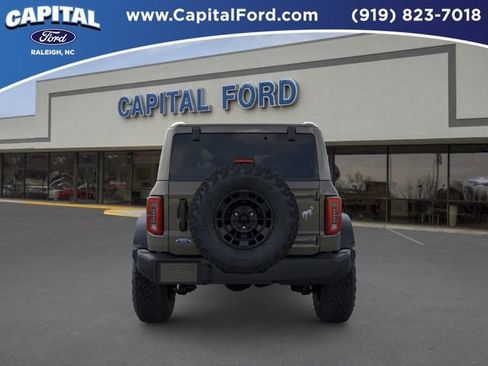 New 2026 Ford Bronco Outer Banks image 5