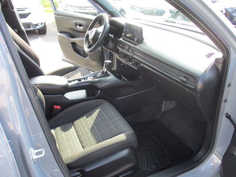 Certified 2024 Honda HR-V Sport image 15