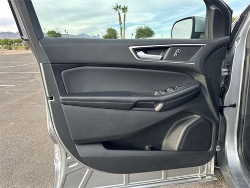 Certified 2023 Ford Edge SEL image 9