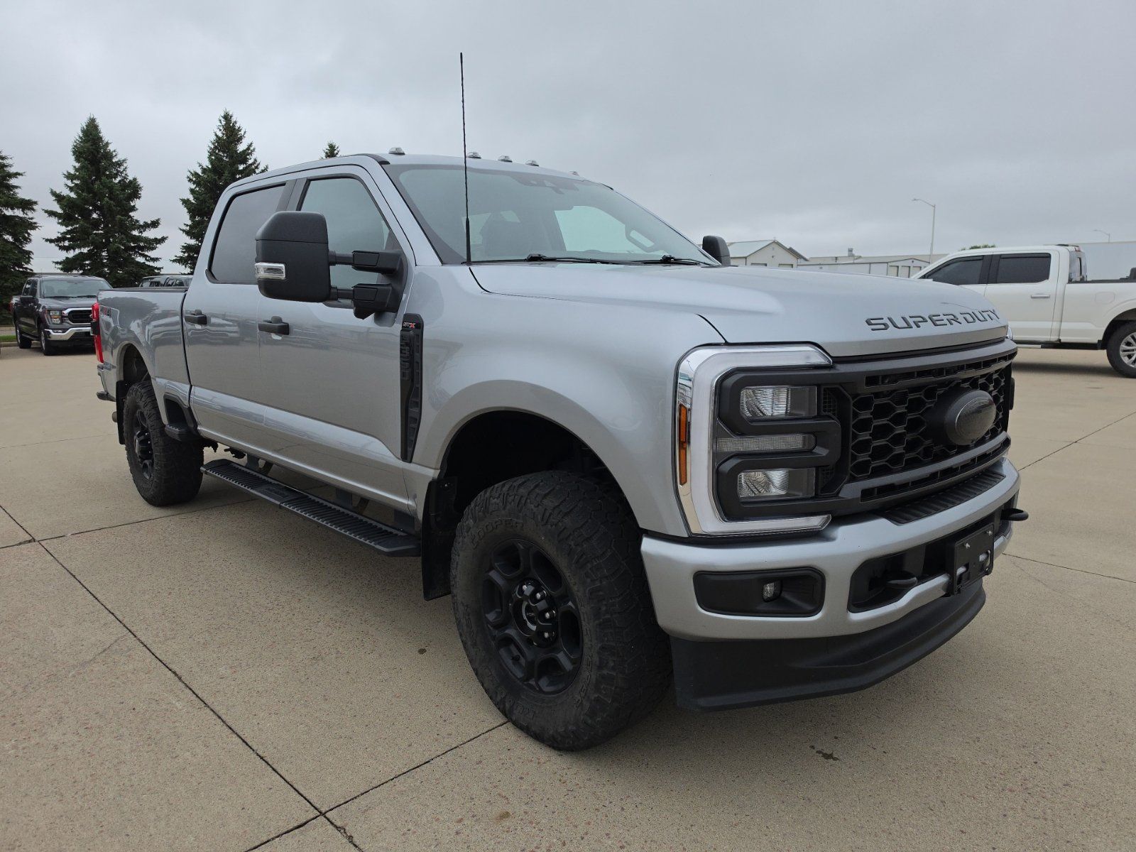 Used 2024 Ford F350 XL w/ STX Appearance Package AWD/4WD image 2