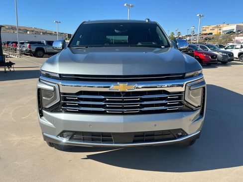 New 2026 Chevrolet Suburban Premier image 10