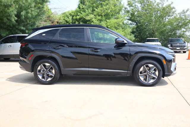 Certified 2026 Hyundai Tucson SEL Plus AWD/4WD image 4