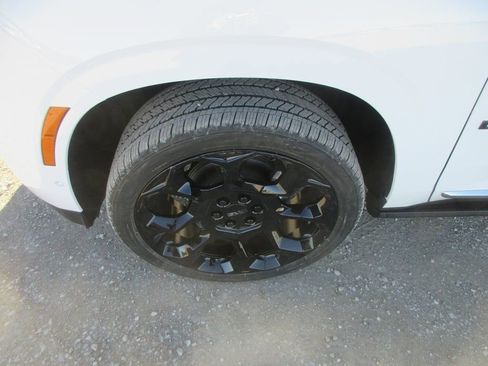 New 2026 GMC Yukon XL Denali w/ Denali Reserve Package image 11