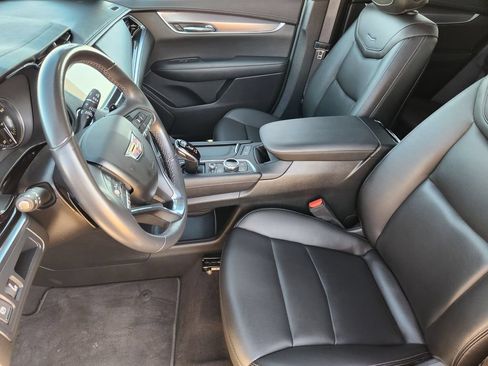 Certified 2023 Cadillac XT6 Luxury FWD image 13