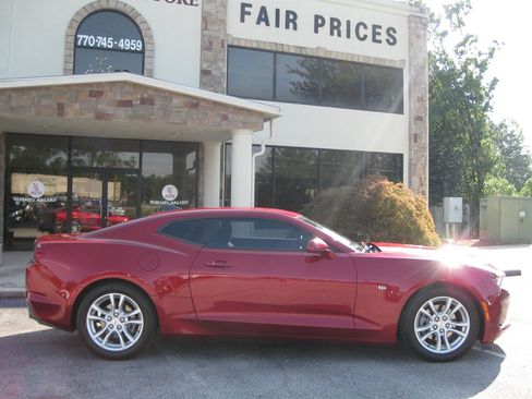 Used 2021 Chevrolet Camaro LS RWD image 8