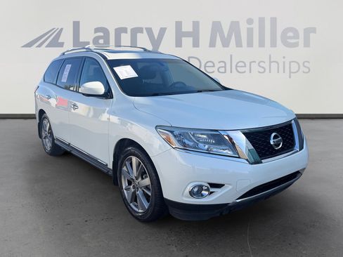 Used 2016 Nissan Pathfinder Platinum image 7