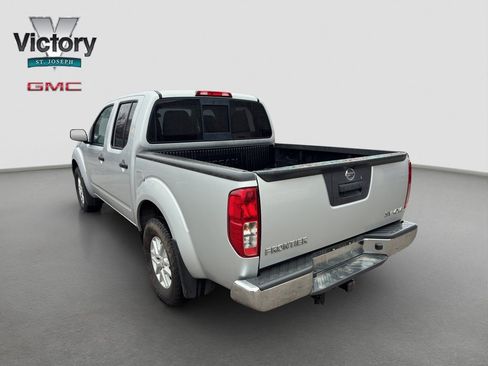Used 2019 Nissan Frontier SV image 15