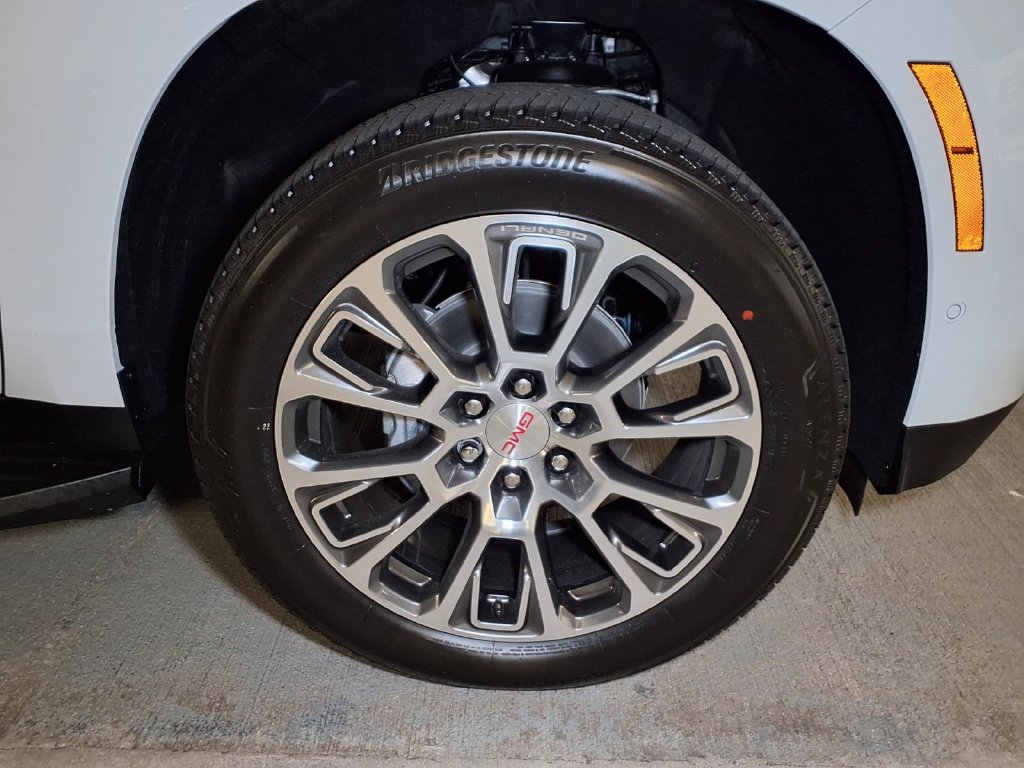 New 2026 GMC Yukon Denali w/ Advanced Technology Package RWD image 5