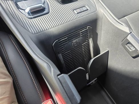 Used 2026 Jeep Cherokee Limited image 23